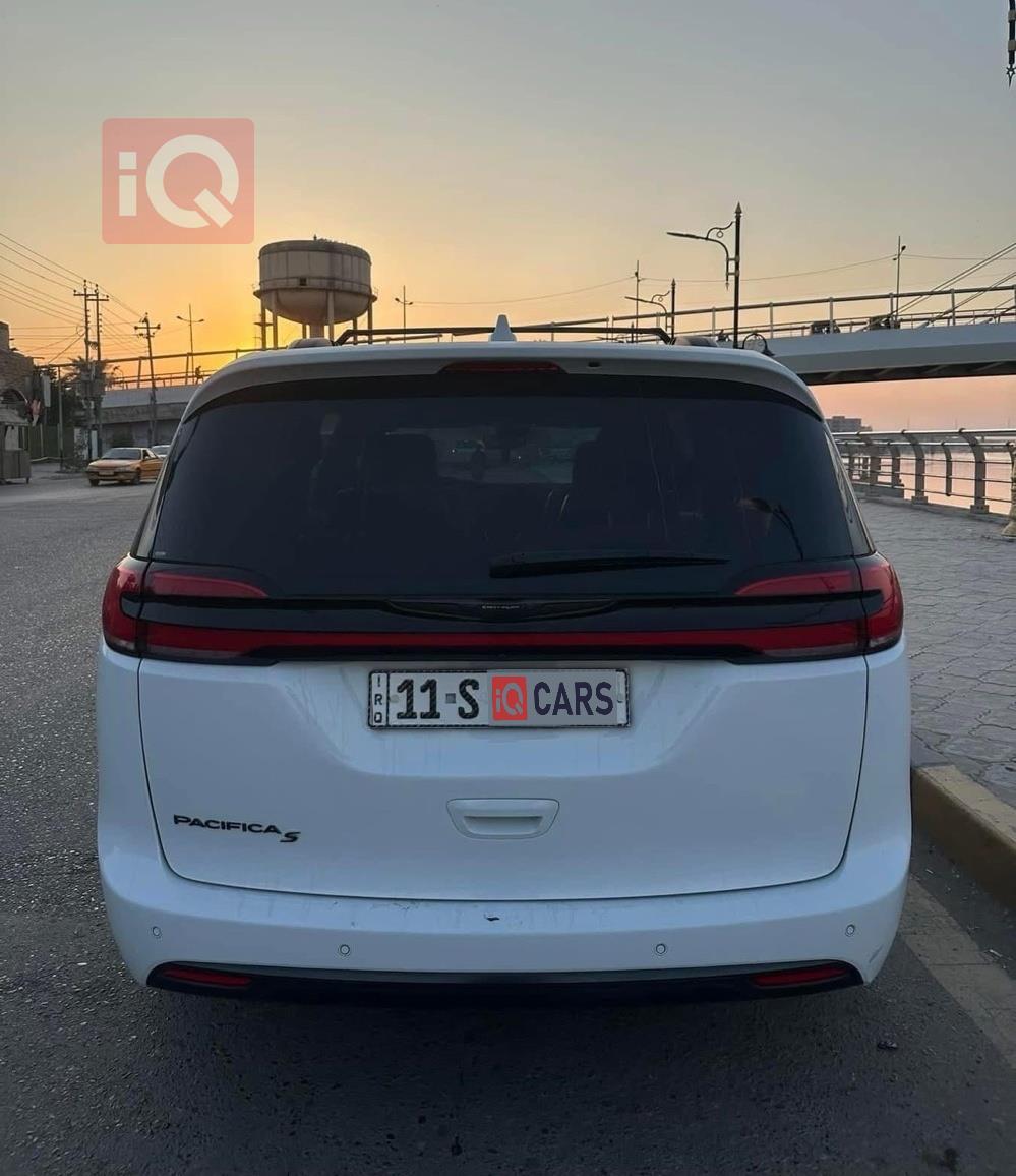 Chrysler Pacifica